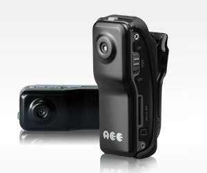 Cam�ra cach�e couleur avec DVR - D�tecteur de son - Carte micro SD jusqu�� 8 Go