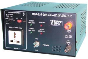 Convertisseur électronique de tension 12Vcc / 220Vca - 200W