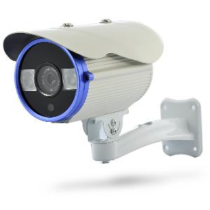 Camra de scurit couleur CCD 1/3" - 420LTV - Angle de vue 45 - DVR - USB - Double filtre IR - Visions nocturne jusqu 80m - BlueStrike