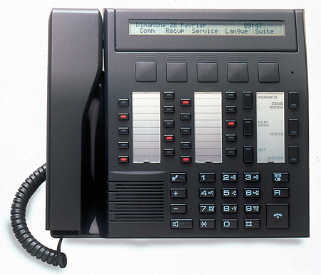 Poste téléphonique numérique Matra M520- fonctionne uniquement avec un standard MATRA - Reconditionne a neuf 