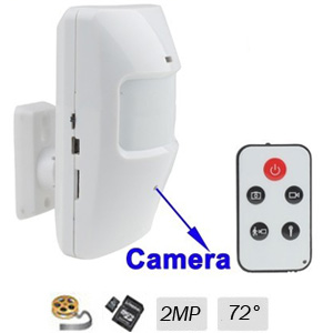 D�tecteur de mouvements avec cam�ra cach�e couleur et DVR livr� avec carte micro SD 4Go + T�l�commande